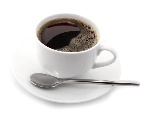 Чашка черного кофе на белом фоне — стоковое фото