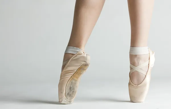 Ballet dancer's voeten — Stockfoto