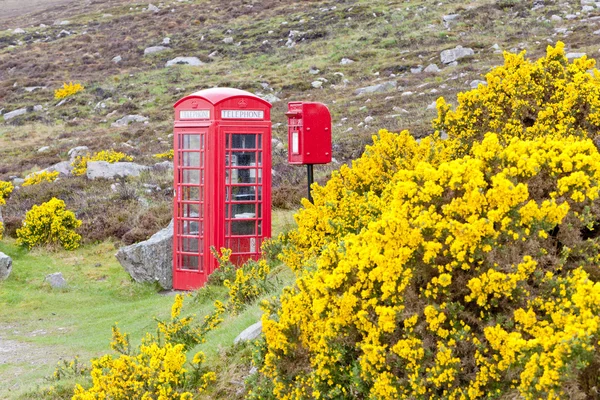 Phone booth en brievenbus — Stockfoto