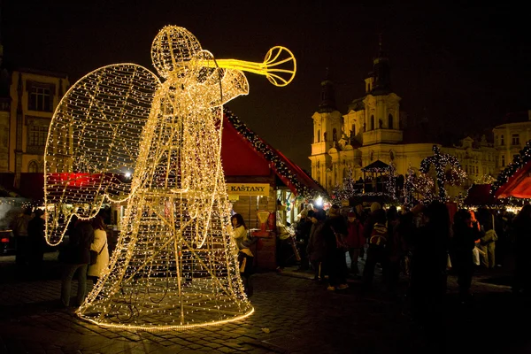 老城市广场在圣诞节时，布拉格，捷克共和国 — 图库照片
