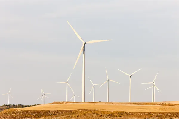 风力涡轮机、 卡斯提尔和莱昂、 西班牙 — 图库照片