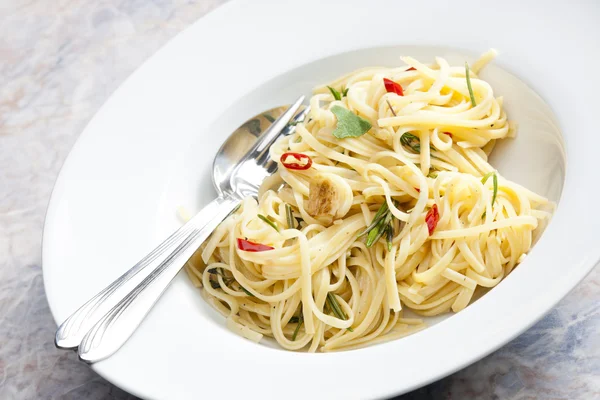 Špagety s krůtí maso — Stock fotografie