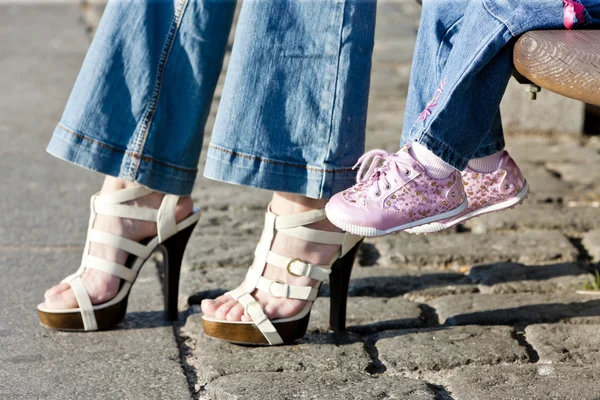 Letní boty a obuv pro děti — Stock fotografie