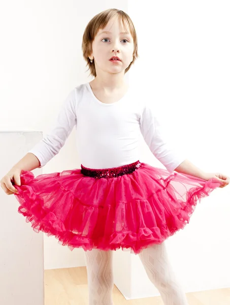 ダンサーとしての女の子 — ストック写真