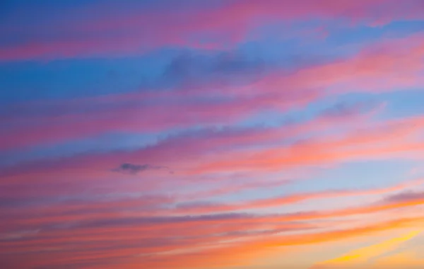 Вечернее небо — стоковое фото