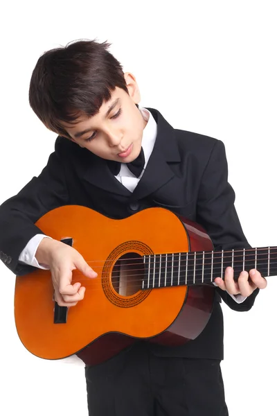年轻可爱吉他弹奏者 — 图库照片