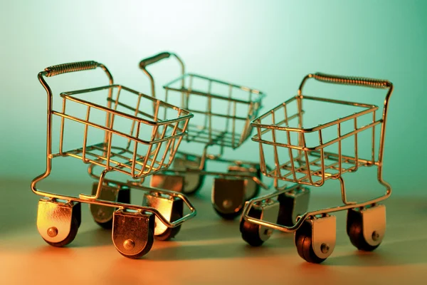 Minyatür alışveriş arabaları — Stok fotoğraf
