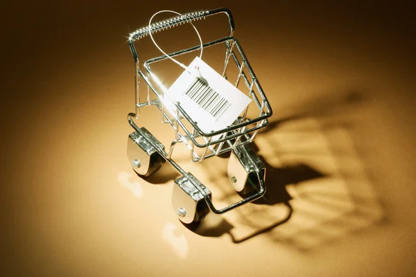 Minyatür alışveriş arabası — Stok fotoğraf