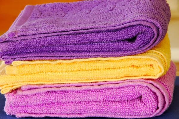 Красочные полотенца — стоковое фото