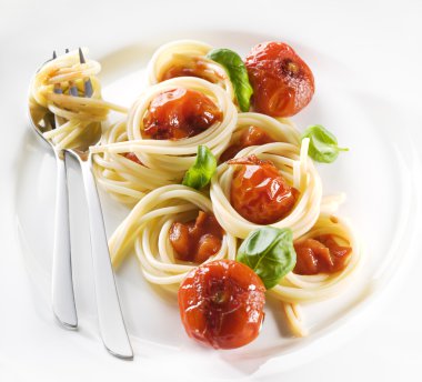 Pasta with tomato sauce clipart