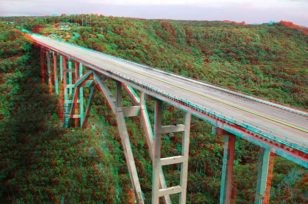 Stereo photo of bridge — Stock Photo, Image