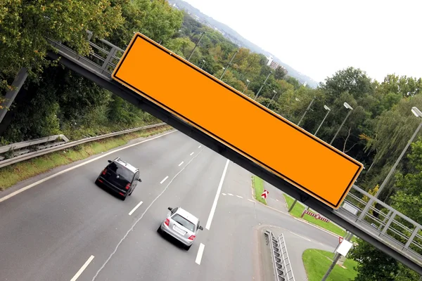 Otoban textfield işareti