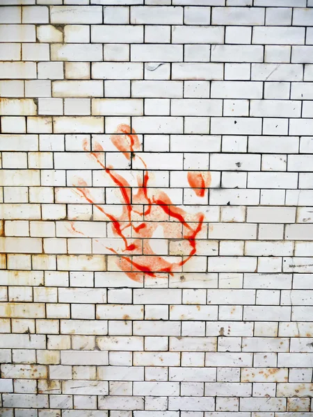 Sangrienta huella de mano en la pared — Foto de Stock