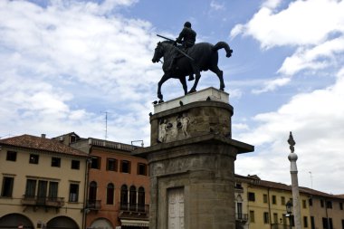 Donatello, Padova tarafından Gattamelata heykeli