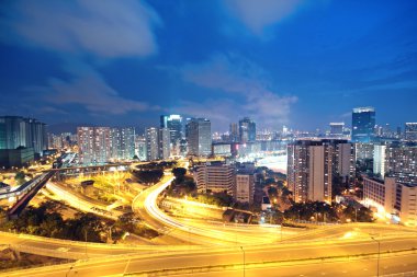 Hong Kong 'da gece trafiği