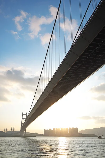 Lange brug in zonsondergang uur — Stockfoto