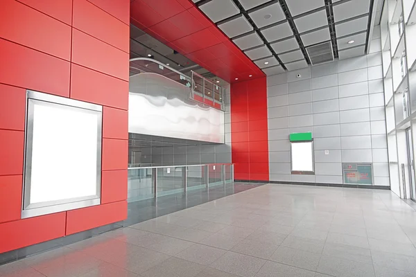 Große Werbetafel für den Einsatz in einem modernen Gebäude — Stockfoto