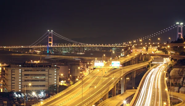 公路大桥在香港的夜景. — 图库照片