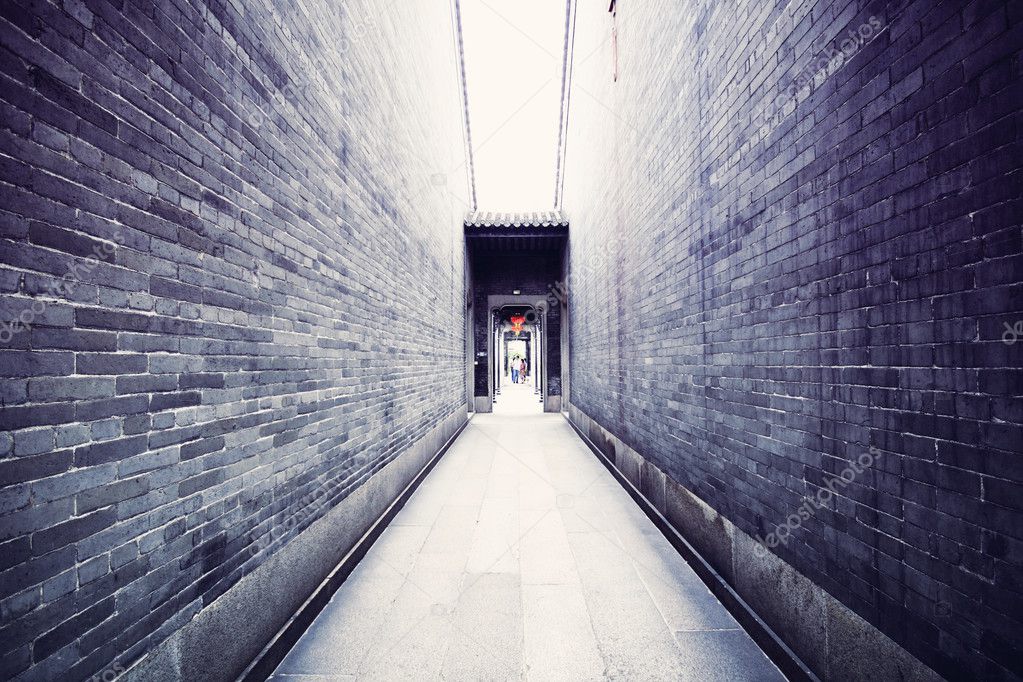 Traditional Chinese architecture, long corridor