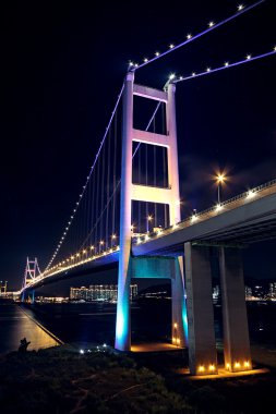 gece hong Kong'daki Tsing ma bridge