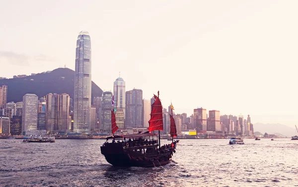 香港でのジャンク船 — ストック写真
