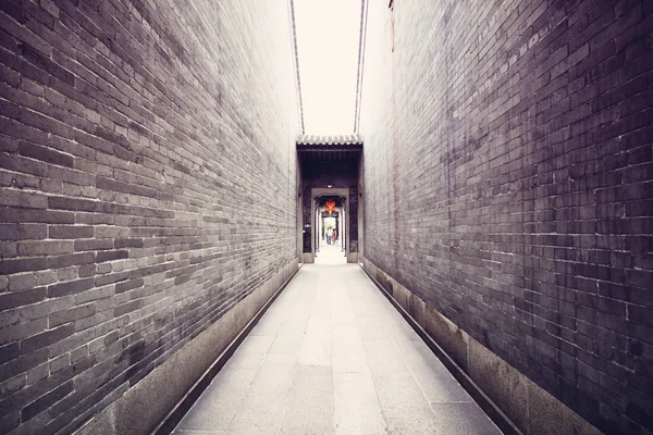 Architecture traditionnelle chinoise, long couloir — Photo