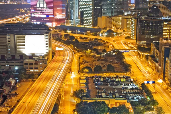 Noche de tráfico en ciudad urbana —  Fotos de Stock