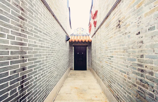Tradiční čínská architektura, dlouhé chodby — Stock fotografie