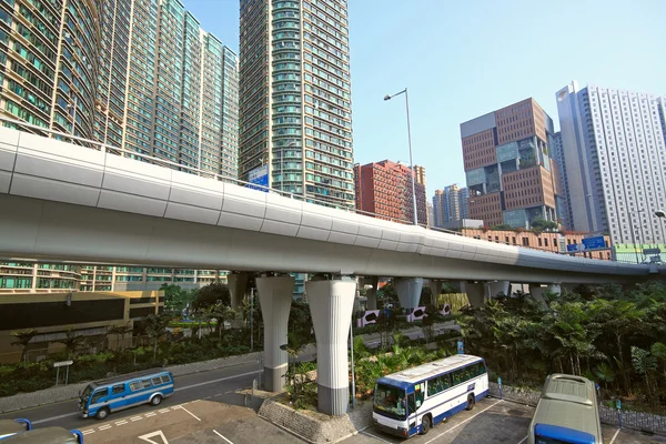 Rodovia de trânsito na área urbana — Fotografia de Stock