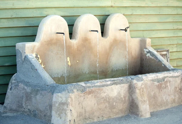 Три носик фонтан — стокове фото
