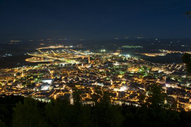 Jaen City at night clipart