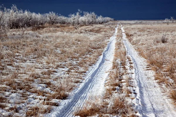 País estrada de inverno — Fotografia de Stock