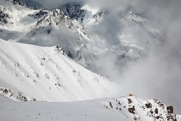 山の中の吹雪 — ストック写真