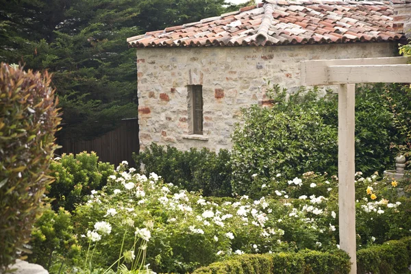 Cottage & Giardino — Foto Stock