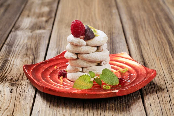 Crescent-shaped vanilla cookies — Stock Photo, Image