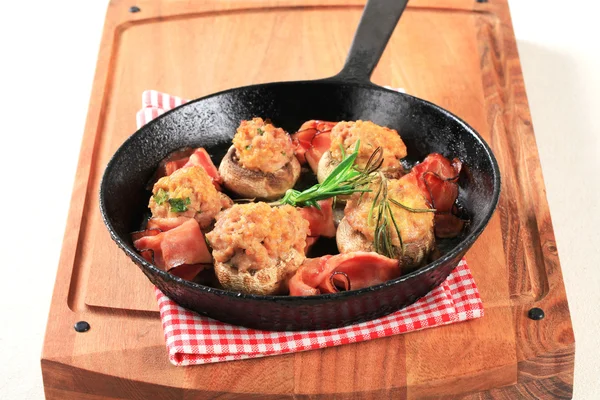 Mushrooms stuffed with ground meat — Stock Photo, Image