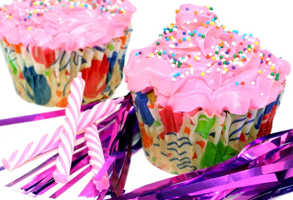 예쁜 분홍색 생일 파티 컵 케이크 — 스톡 사진