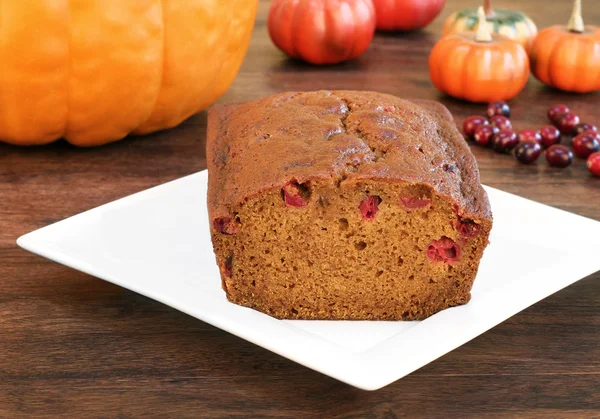 Pumpkin cranberry bread — Stock Photo, Image