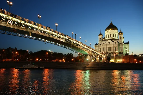 Noční pohled na řeku Moskvu a Kristus Spasitel cathedr — Stock fotografie