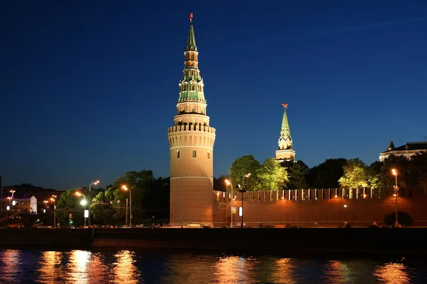 Gece görünümü Moskova Nehri ve kremlin, Rusya, Moskova — Stok fotoğraf