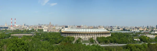 Panoramatický pohled na Moskva (Rusko) od Vrabčích hor — Stock fotografie