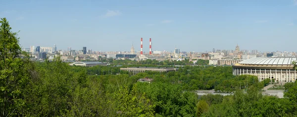 Вид на Москву с Воробьевых гор — стоковое фото