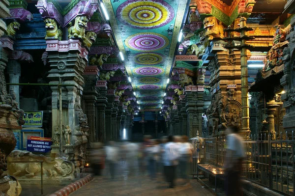 Sufitu świątyni sundareswarar Świątynia Minakszi w madurai, Indie — Zdjęcie stockowe