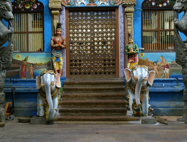 马杜赖，南印度 meenakshi 印度教寺庙里面 — 图库照片