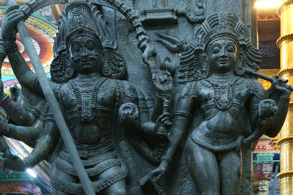 Традиционная индуистская религиозная скульптура — стоковое фото