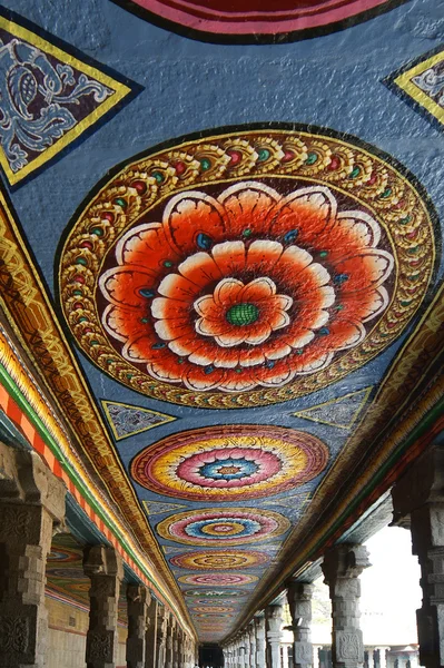 Teto Templo Meenakshi Sundareswarar em Madurai, sul da Índia — Fotografia de Stock