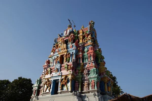 伝統的なヒンドゥー教寺院、南インドのケララ州 — ストック写真