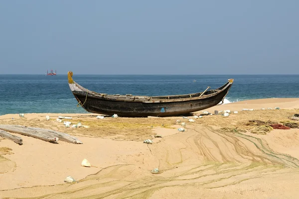 Rede de pesca no oceano. Kovalam, Kerala, sul da Índia — Fotografia de Stock