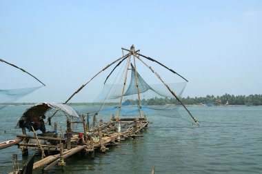 Çinli balık ağlarına. vembanad lake, kerala, Hindistan