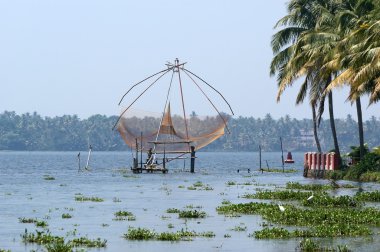 Çinli balık ağlarına. vembanad lake, kerala, Hindistan